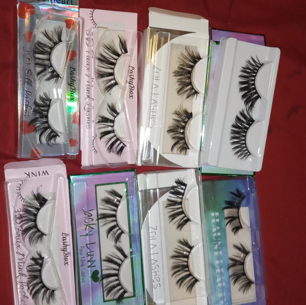 Lashes please read description